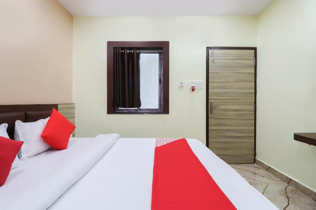 Capital O Hotel 7Th Heaven Jamshedpur Exterior foto