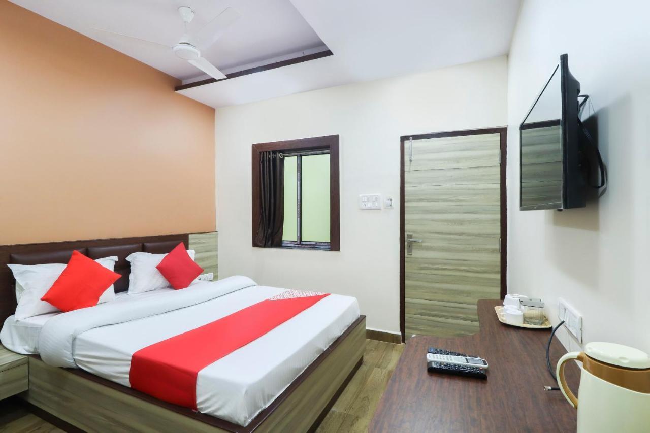 Capital O Hotel 7Th Heaven Jamshedpur Exterior foto